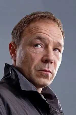 foto-ator-Stephen Graham