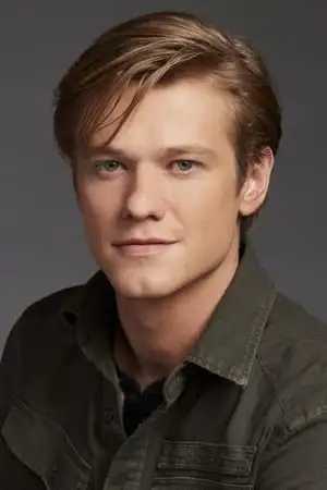 foto-ator-Lucas Till