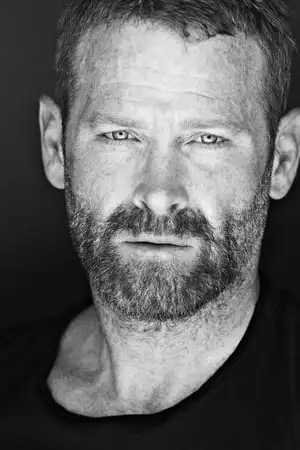 foto-ator-Max Martini